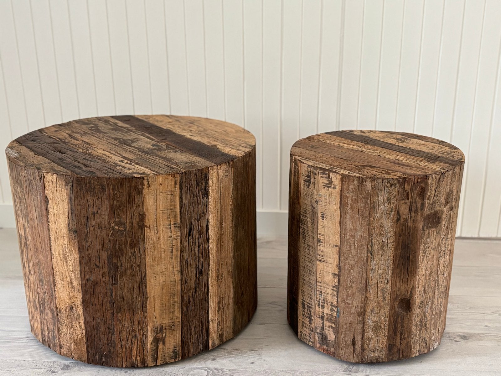 Set van 2 robuuste houten bijzettafels op wieltjes, Gebruikt, Rond, 55 tot 75 cm, Hout