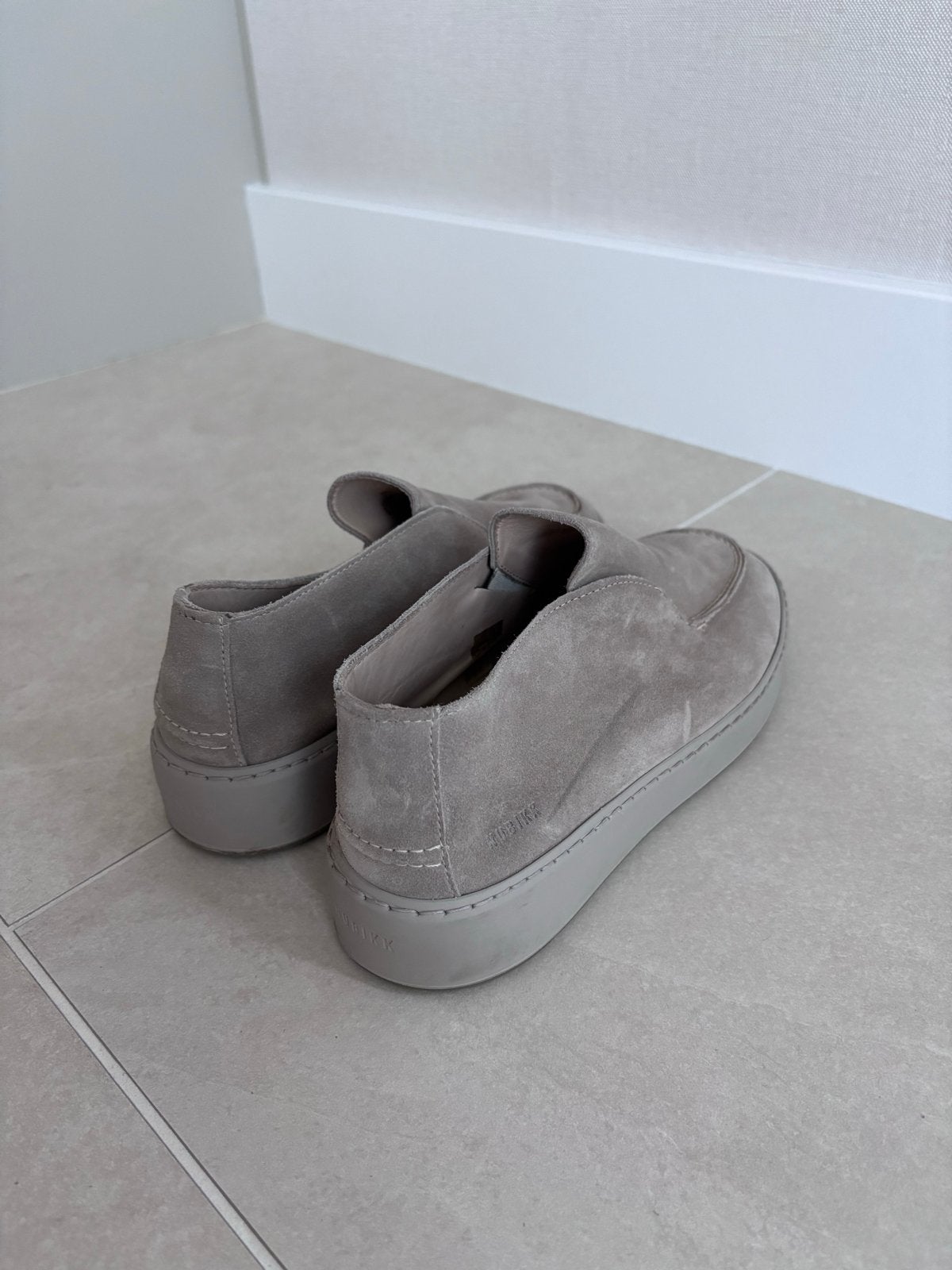 Nubikk Jiro Aiko suède loafers - Zo goed als nieuw, Ophalen of Verzenden, Zo goed als nieuw, Overige kleuren, Loafers