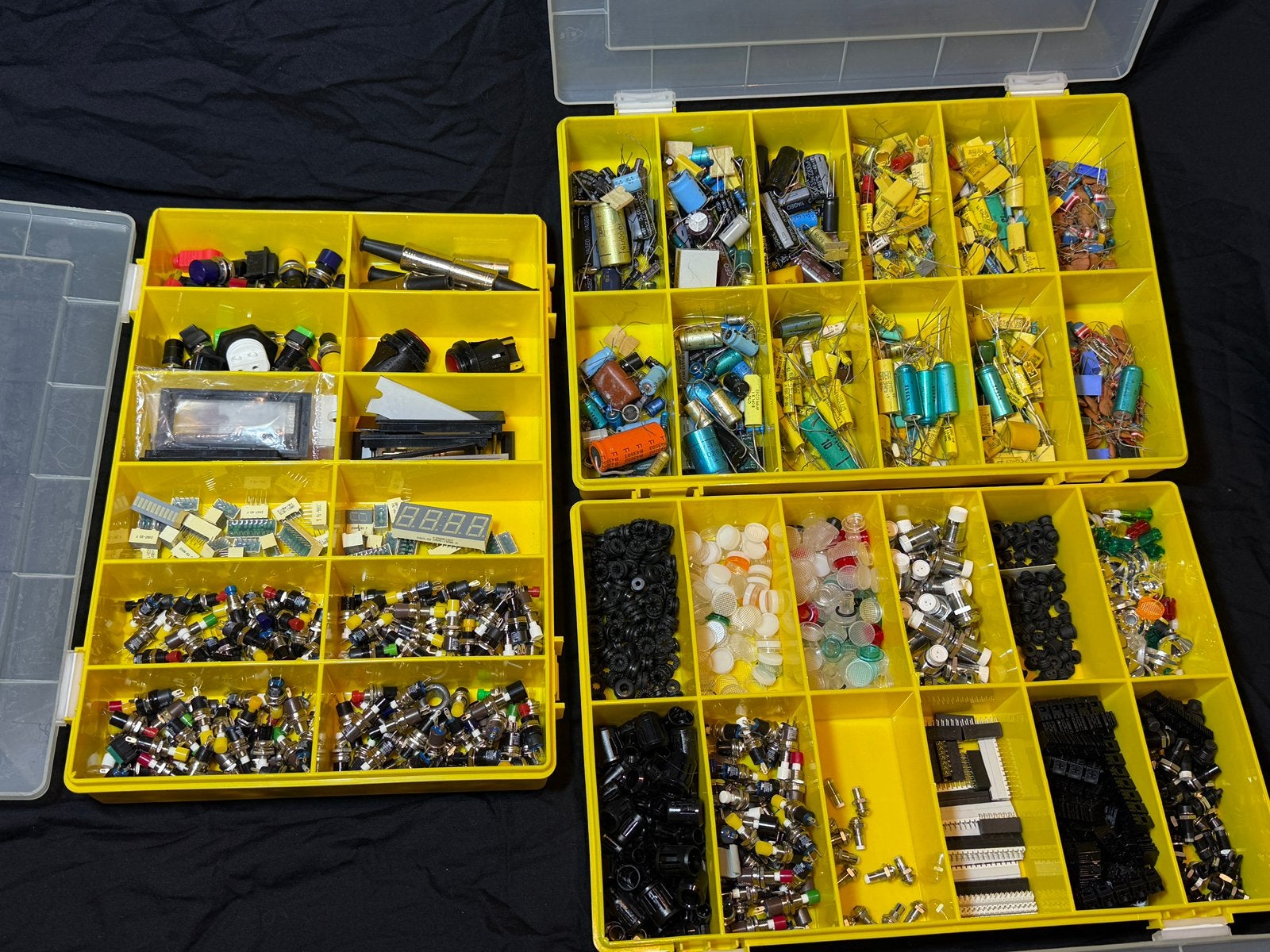 Elco condensatoren schakelaars display led etc, Ophalen, Nieuw