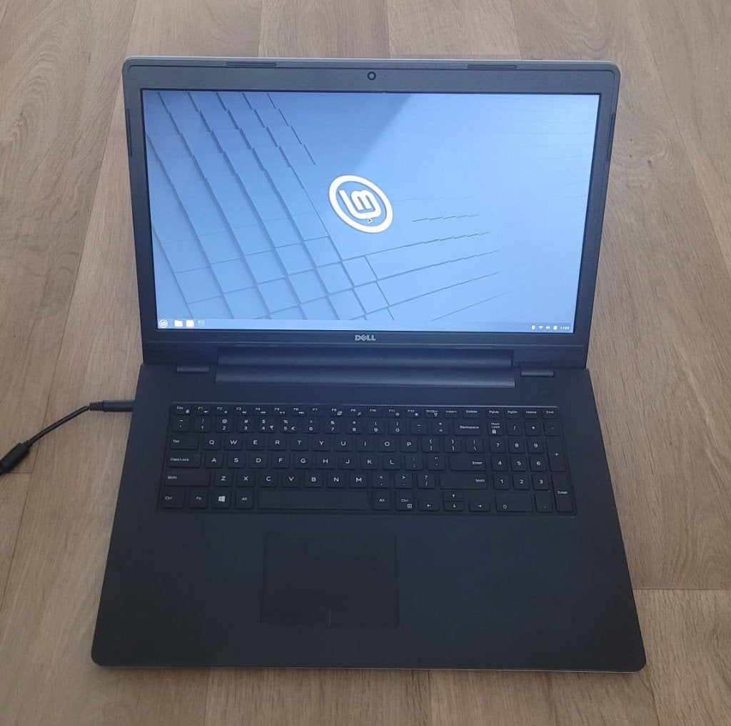 Dell Ispiron 5748, 2 tot 3 Ghz, Qwerty, 8 GB, Ophalen of Verzenden
