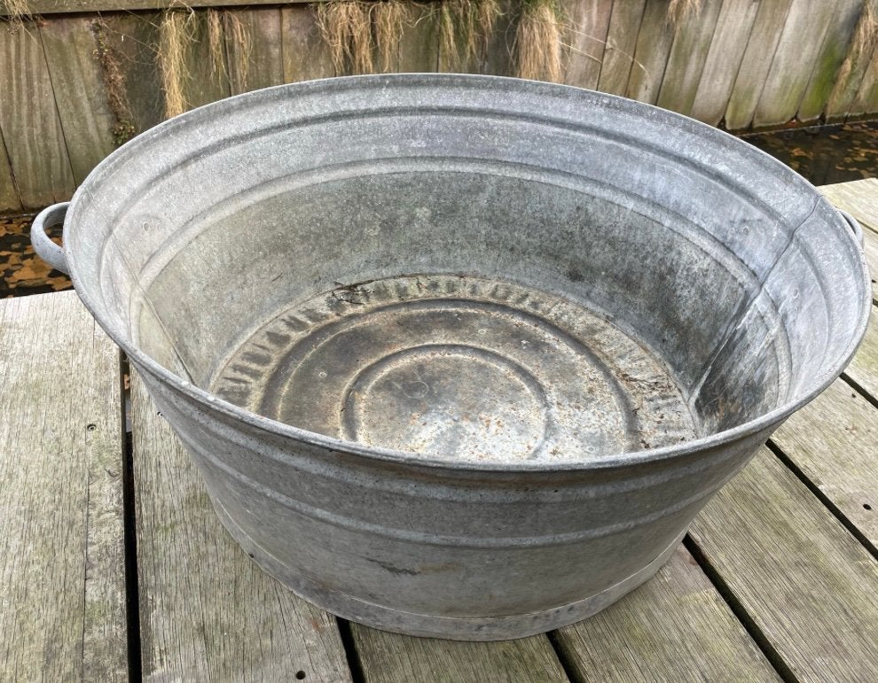 Mooie grote ronde zinken teilen, Ophalen