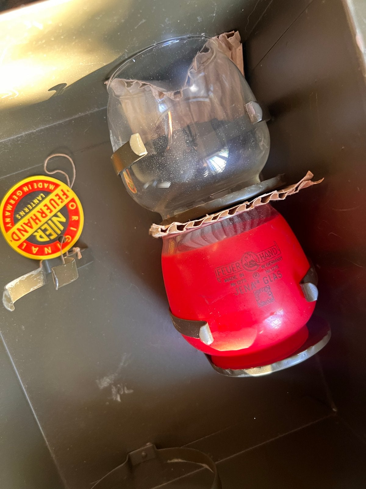 Vintage Feuerhand stormlantaarn in metalen kist, Ophalen of Verzenden