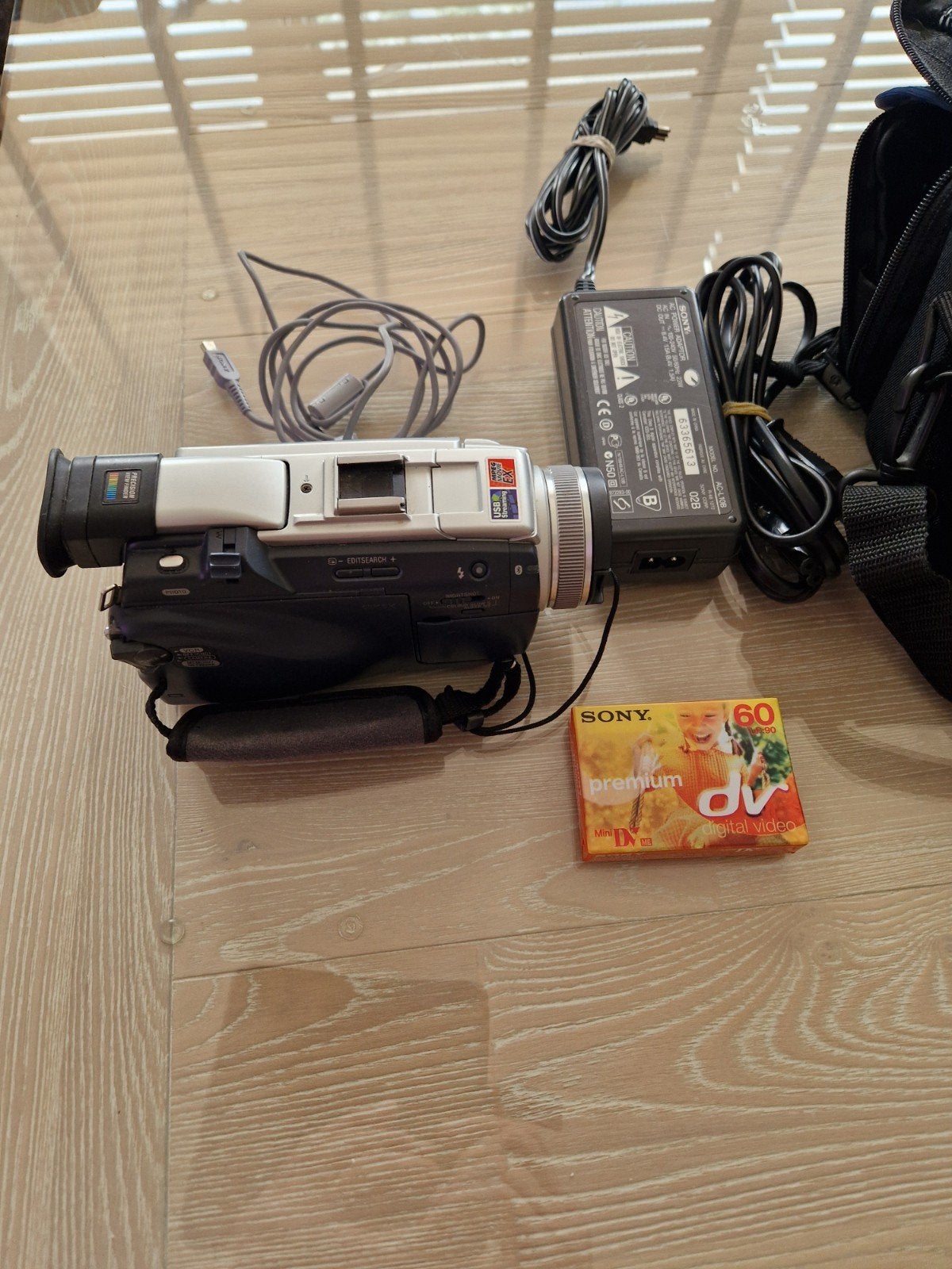 SONY DCR TRV 50E, Mini dv, 20x of meer, Ophalen of Verzenden, Zo goed als nieuw