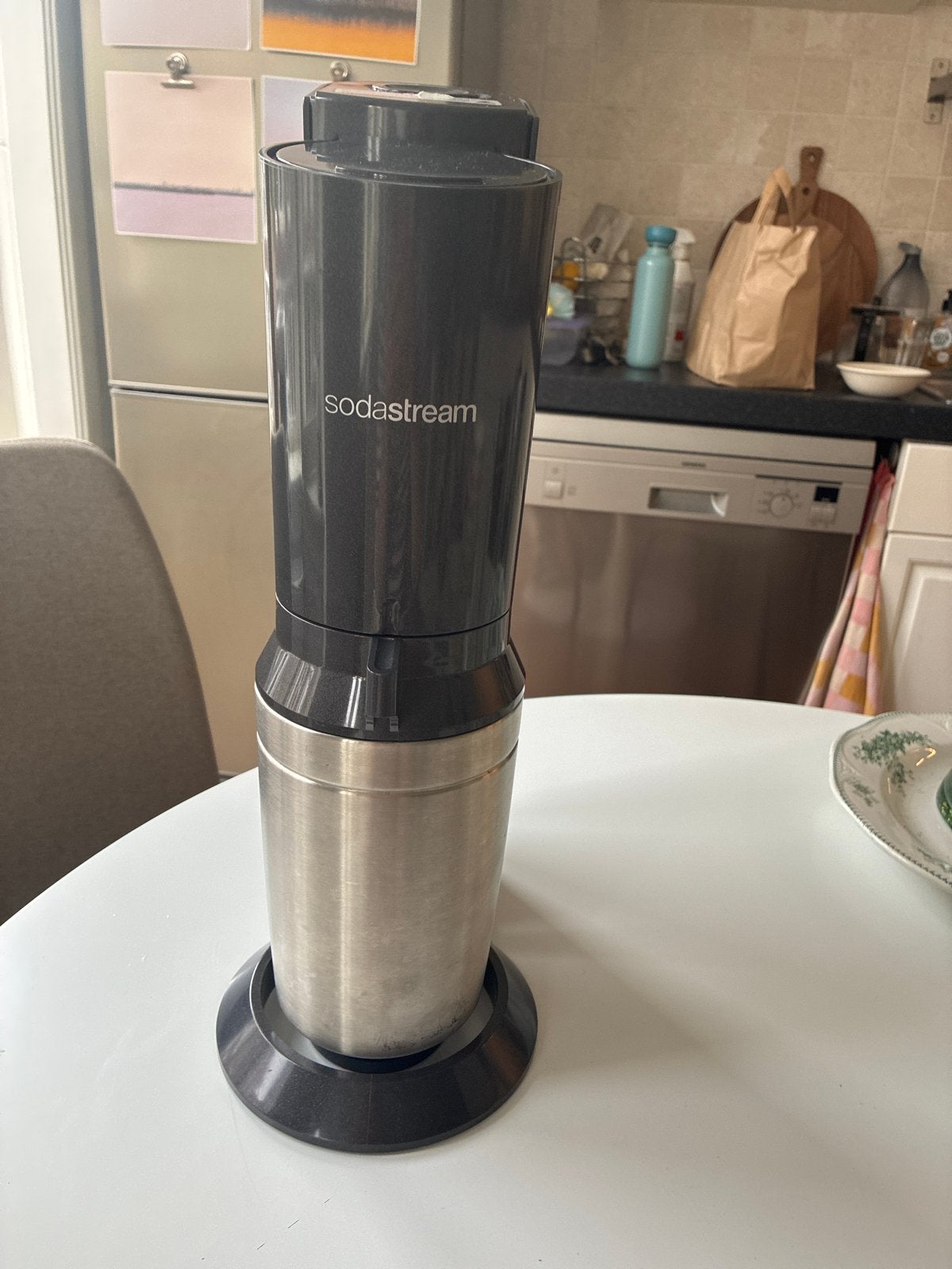 Sodastream bruiswatermaker - Zwart/RVS, Ophalen of Verzenden, Zo goed als nieuw