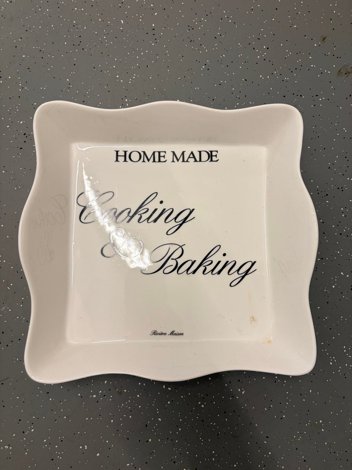 Riviera Maison schaal 'Home Made Cooking & Baking', Huis en Inrichting, Ophalen, Gebruikt, Overige merken, Keramiek