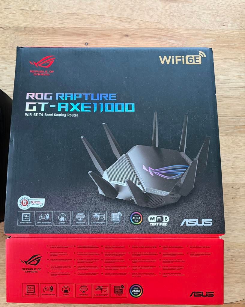 ASUS ROG Rapture GT-AXE11000, Computers en Software, Routers en Modems, Zo goed als nieuw, Ophalen of Verzenden