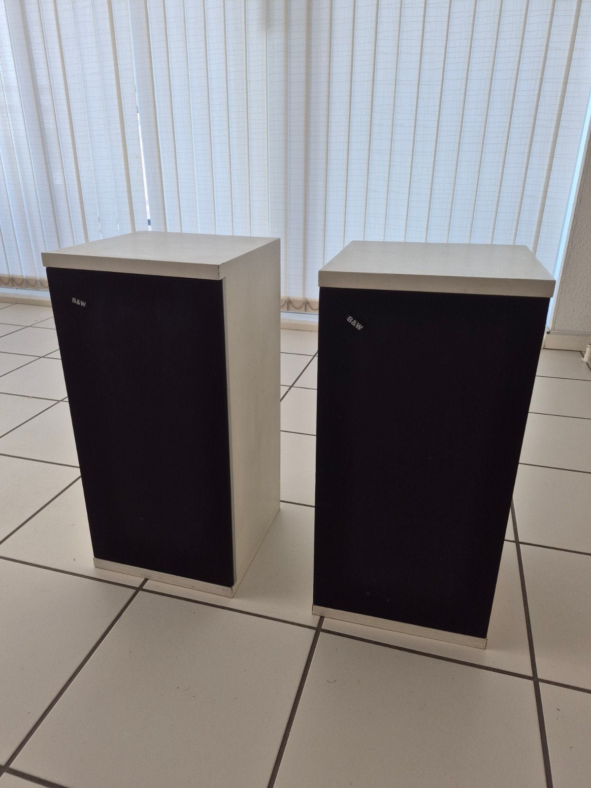 B&W DM4 Boekenplank Luidsprekers wit - Vintage, Audio, Tv en Foto, Luidsprekers, Ophalen, Gebruikt, Bowers & Wilkins (B&W), Geschikt voor surround/home cinema