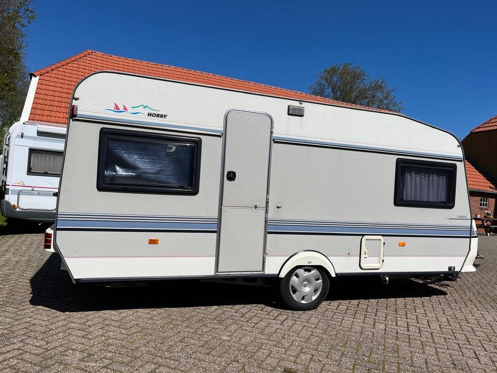 Hobby Classic Caravan - Compact en Compleet, Caravans en Kamperen, Rondzit, Hobby, Omvormbare zithoek, 4 tot 5 meter
