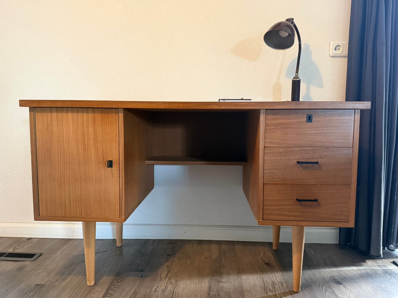 Retro vintage bureau bureautje deens design, Ophalen, Scandinavisch, Hout, Bruin
