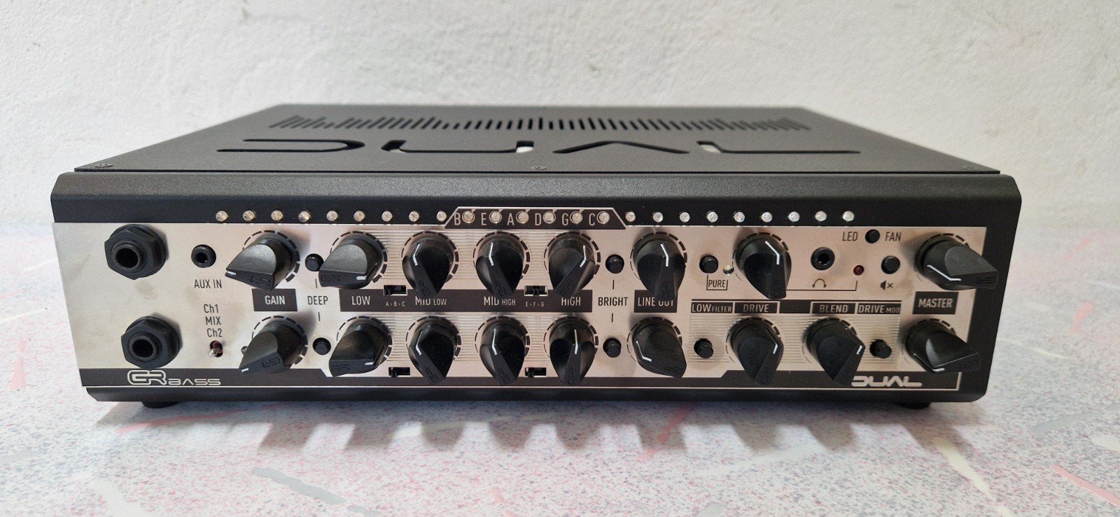 GR Bass Dual 1400 Basgitaarversterker - nieuwstaat, Ophalen, Zo goed als nieuw, Basgitaar, 100 watt of meer
