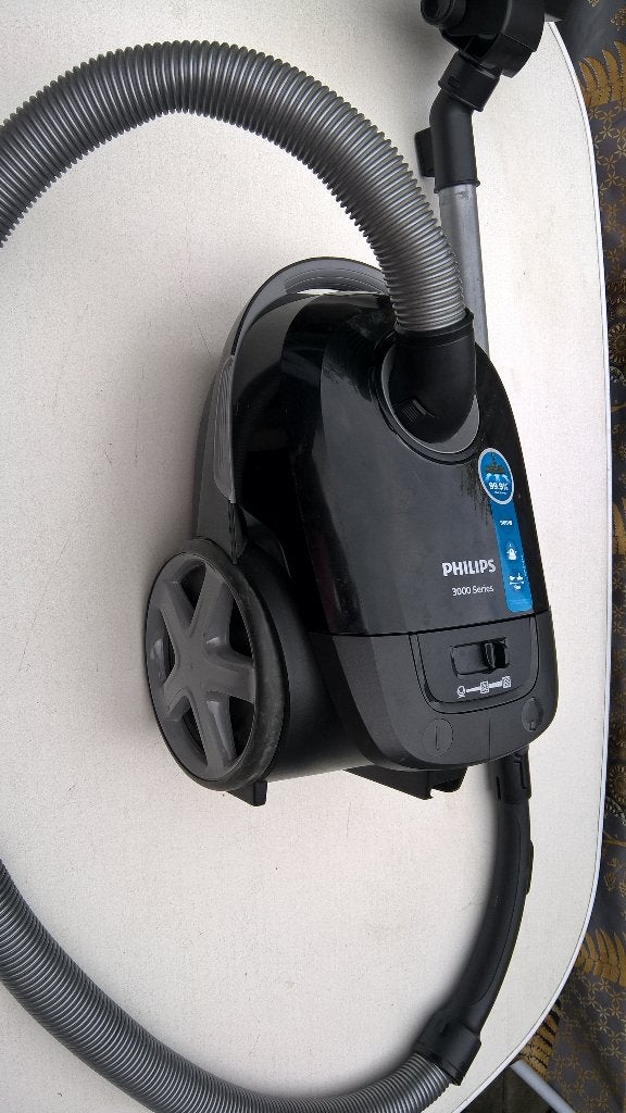 TE koop aangeboden mooi stofzuiger phillips .doe gepast bod, Stofzak, Philips, Ophalen of Verzenden, Zo goed als nieuw