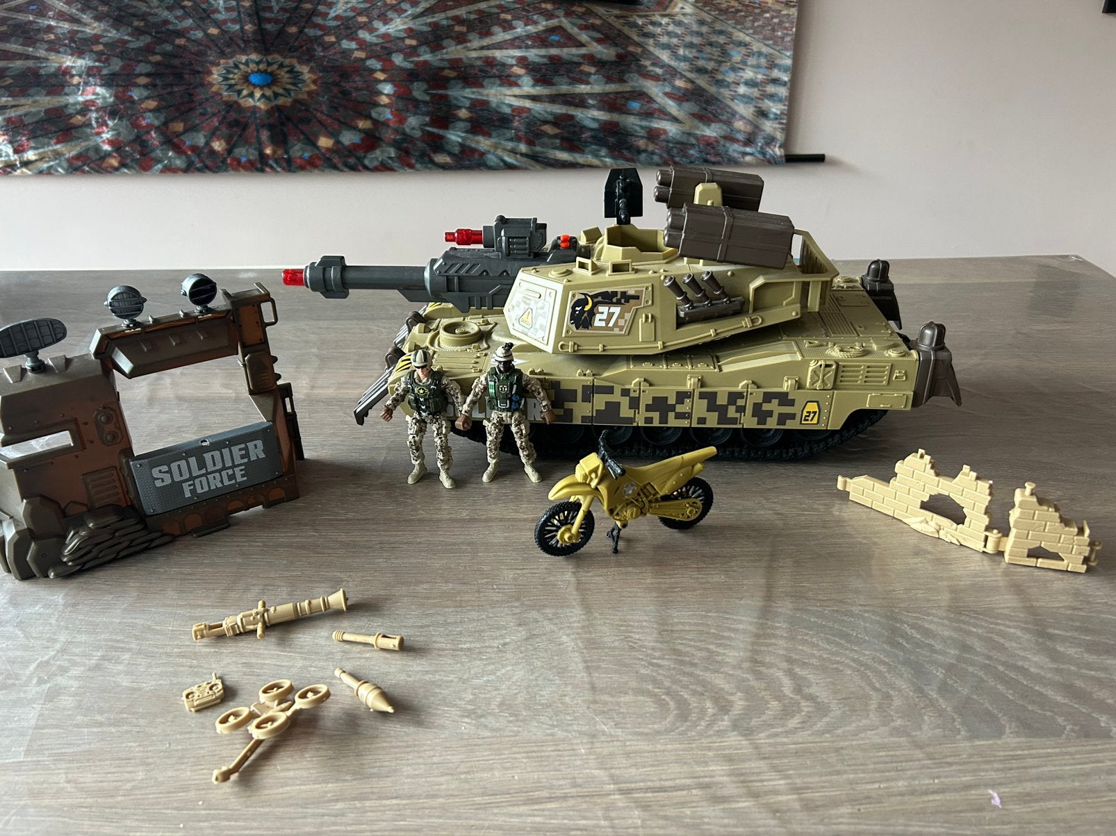 Tank met geluid en accessiores, Ophalen of Verzenden, Zo goed als nieuw