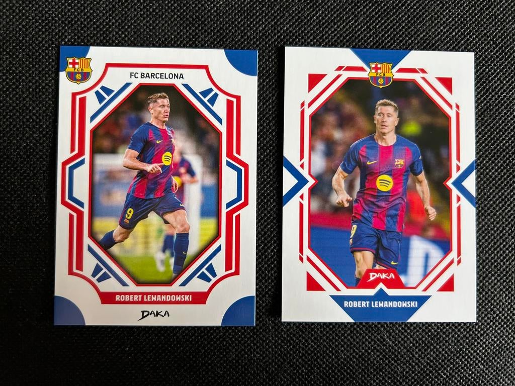 Twee Robert Lewandowski voetbalkaartjes, Verzamelen, Ophalen of Verzenden, Zo goed als nieuw, Buitenlandse clubs