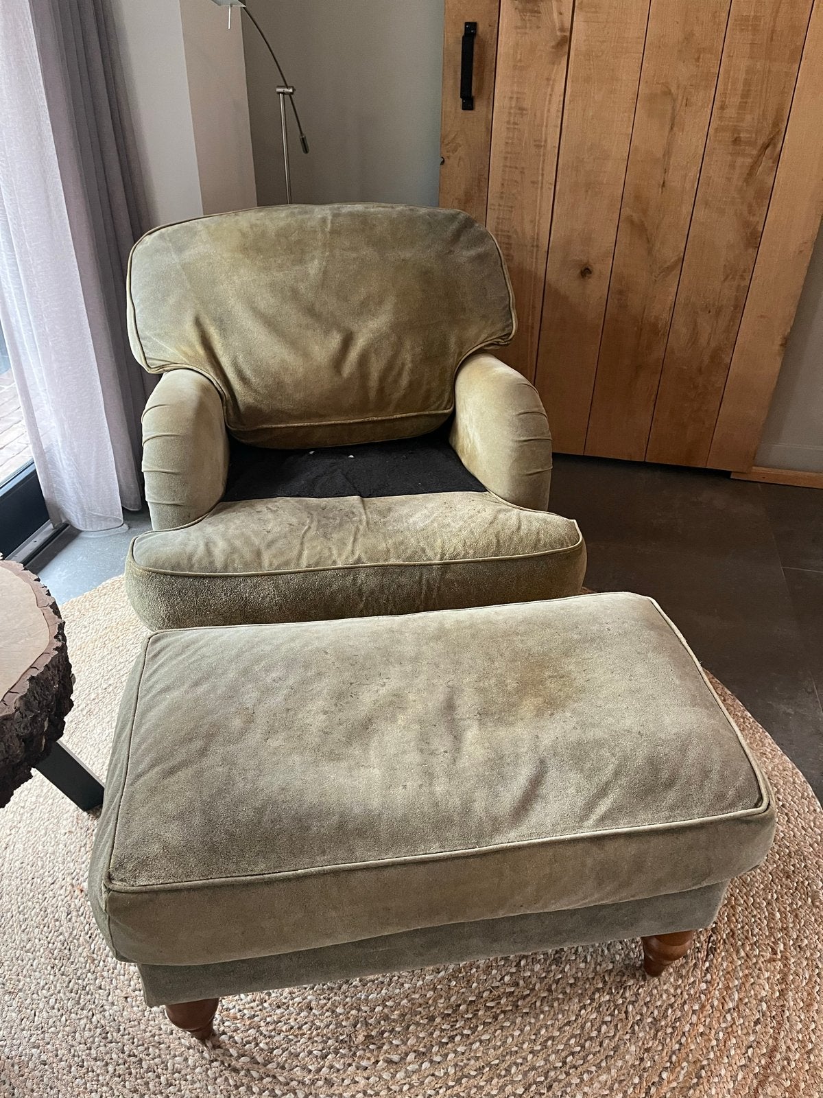 Fauteuil met hocker van geruwd leer - gratis af te halen, Ophalen, Gebruikt, Leer, 75 tot 100 cm