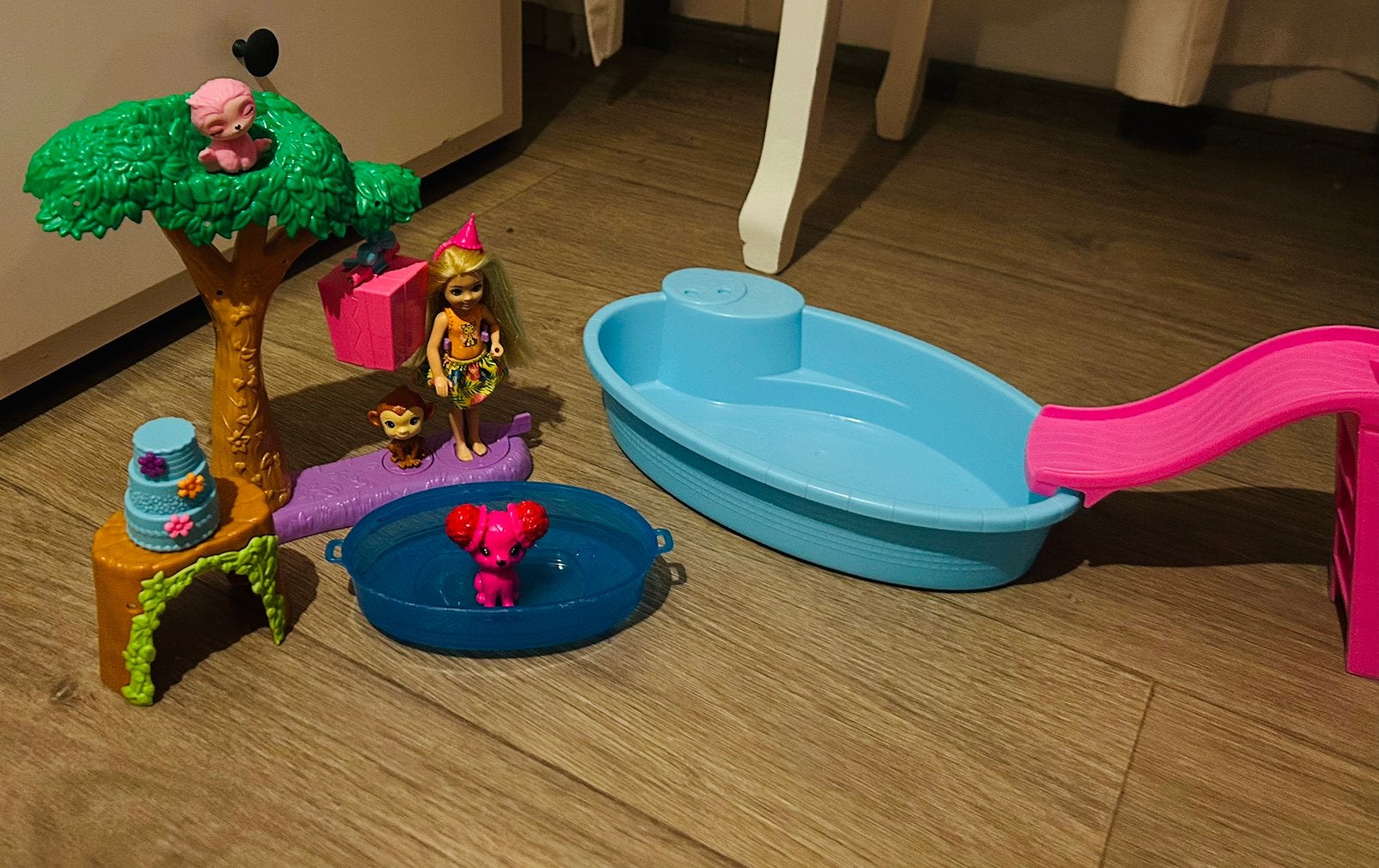 Barbie Chelsea speelset, Ophalen