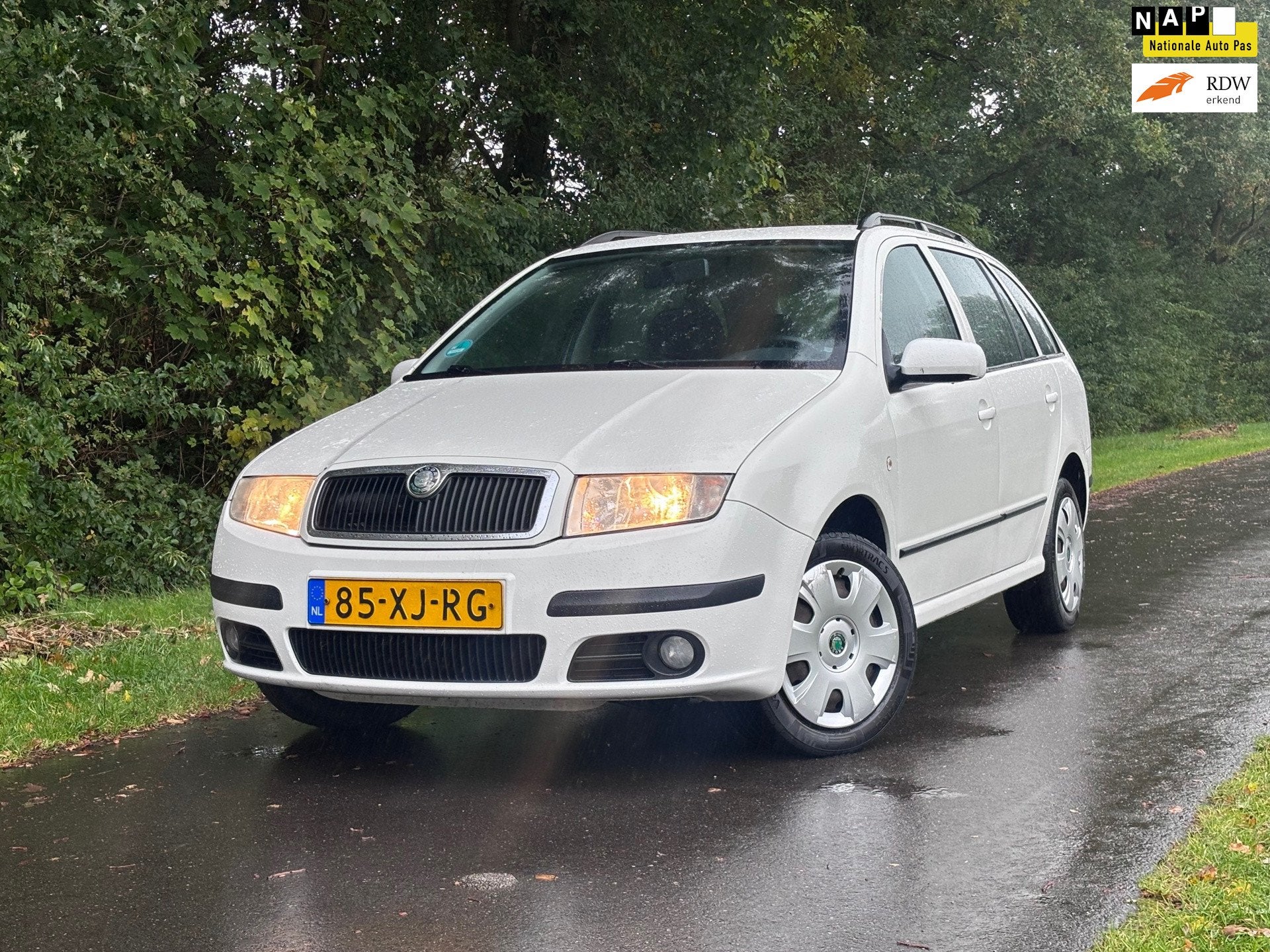 Skoda Fabia Combi 1.4-16V Spirit+ | Cruise + Airco Nu € 1., Voorwielaandrijving, Gebruikt, 4 cilinders, Origineel Nederlands