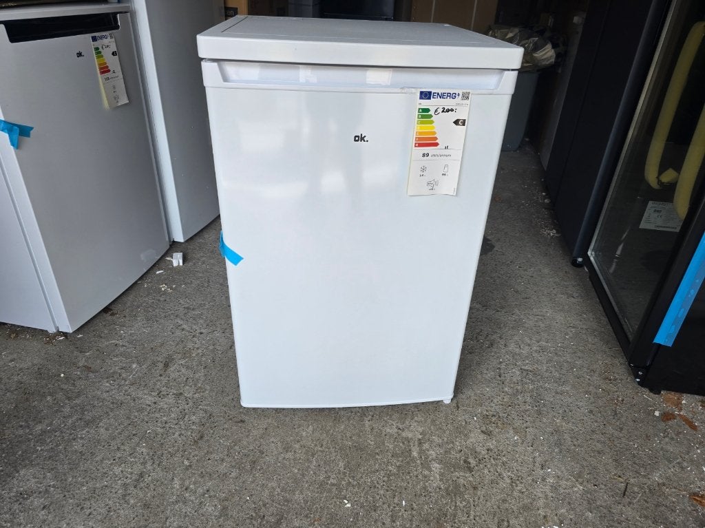 Nieuwe zuinige koelkast met 4* vriesvak tafelmodel 85x55 cm, 85 tot 120 cm, 100 tot 150 liter, Met aparte vriezer, Nieuw