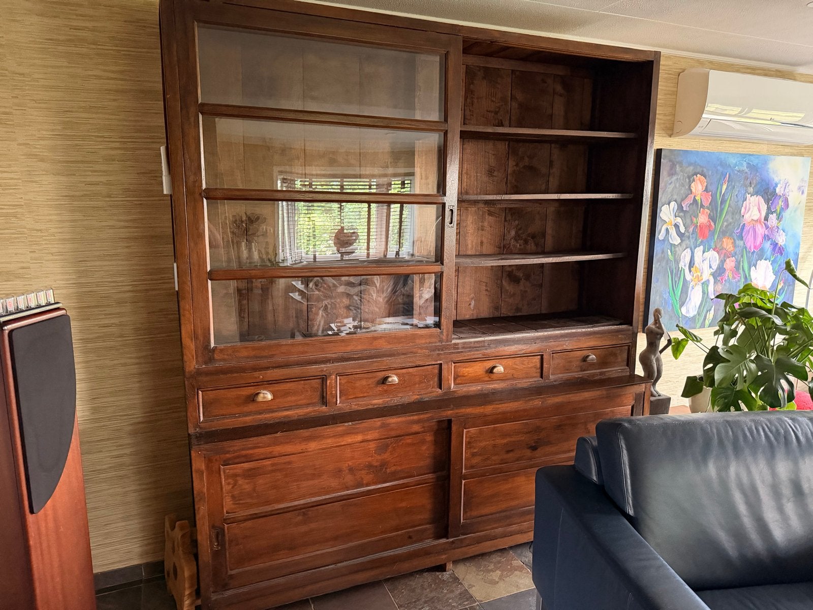 Antieke houten kast met glazen schuifdeuren, Antiek en Kunst, Antiek | Meubels | Kasten, Ophalen