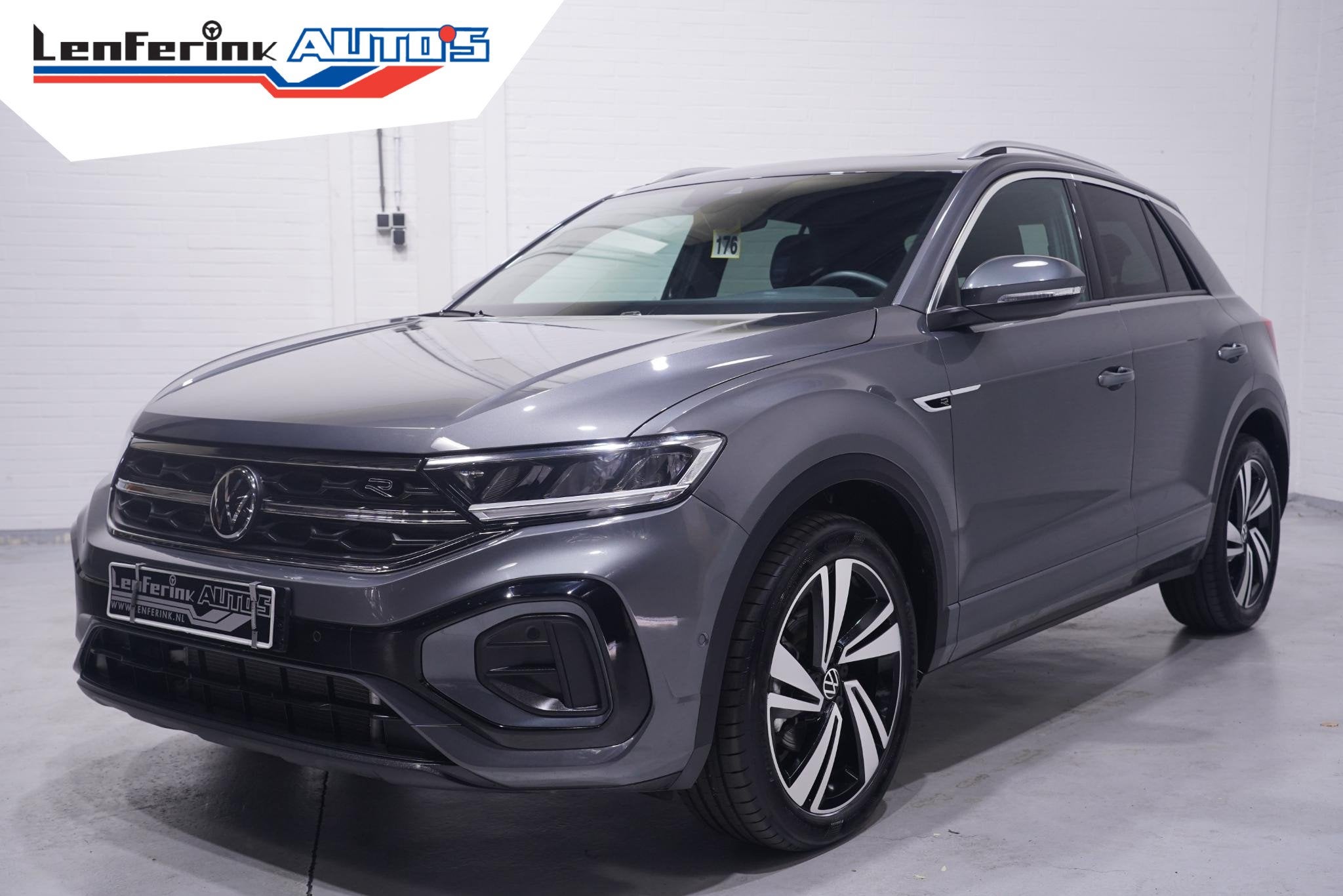 Volkswagen T-Roc 1.5 TSI R-Line Apple Carplay Panodak Achter, Auto's, Stof, Euro 6, 4 cilinders, 150 pk