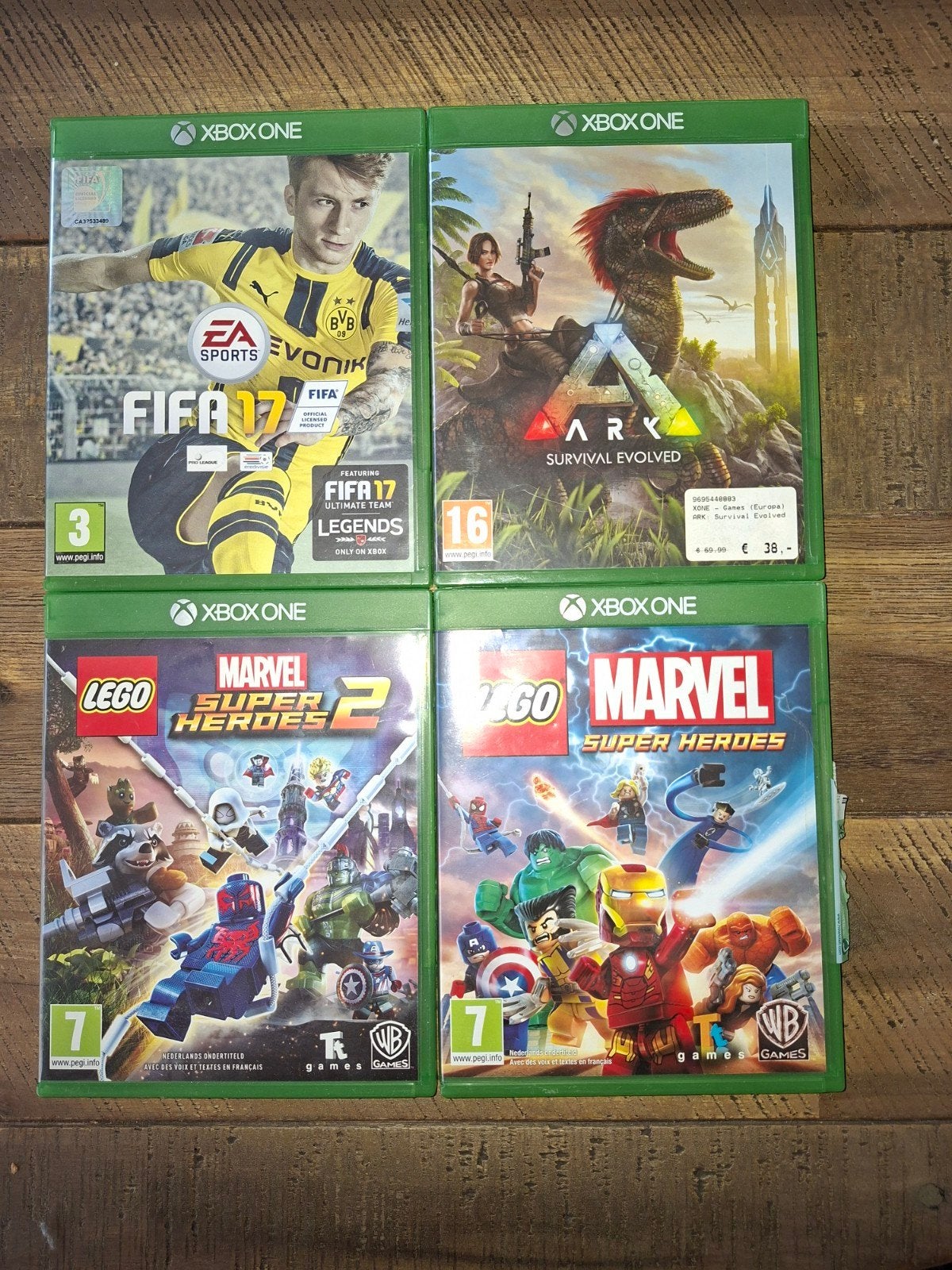 Xbox One Games: FIFA 17, ARK, LEGO Marvel Super Heroes, Gebruikt, Ophalen of Verzenden, Eén computer, 3 spelers of meer