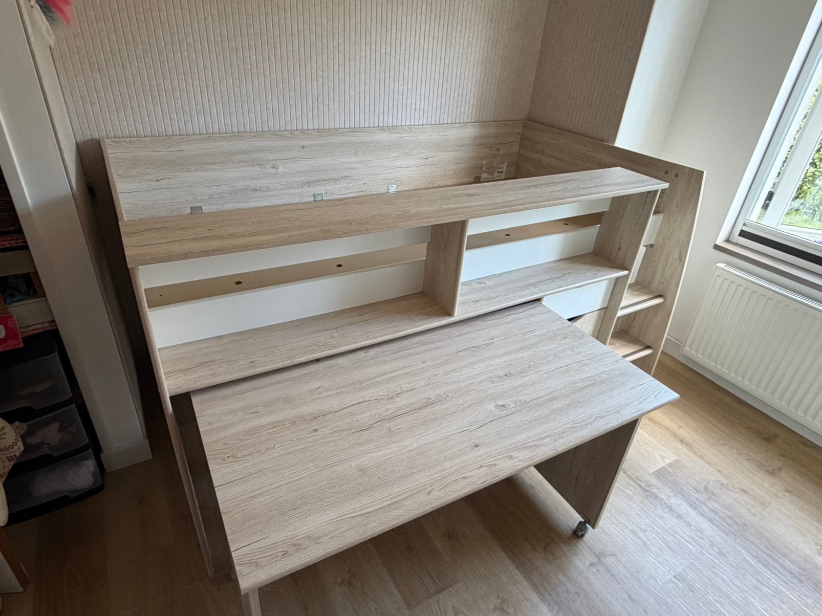 Halfhoogslaper met bureau van Leenbakker met matras, Kinderen en Baby's, Ophalen, Matras, 180 cm of meer, 100 cm of meer