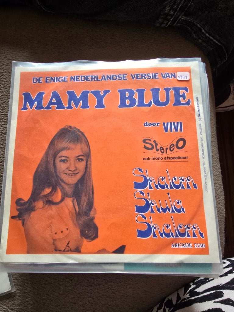 vivi mamy blue / shalom shula shalom, Verzenden, Gebruikt, 7 inch, Levenslied of Smartlap