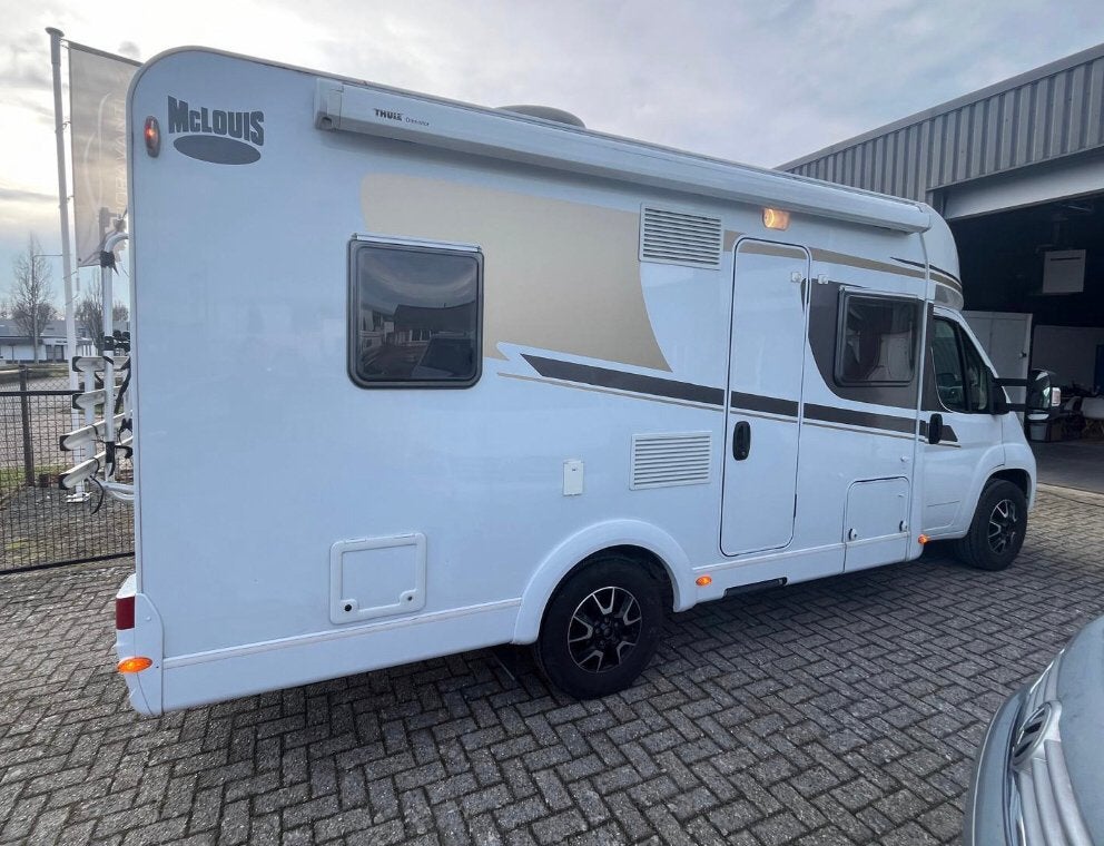 Half integraal Fiat 130pk Heavy AUTOMAAT Bj 2019 vastbed, Ringverwarming, Koelkast, Particulier, 6 tot 7 meter