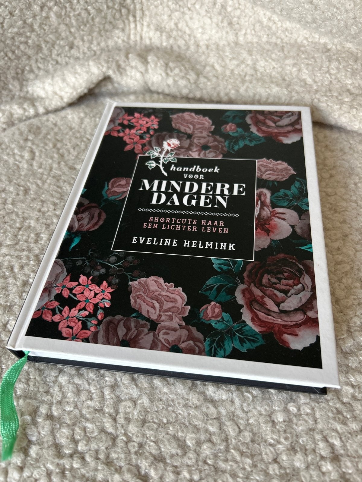 Handboek voor Mindere Dagen - Eveline Helmink, Boeken, Ophalen of Verzenden, Zo goed als nieuw