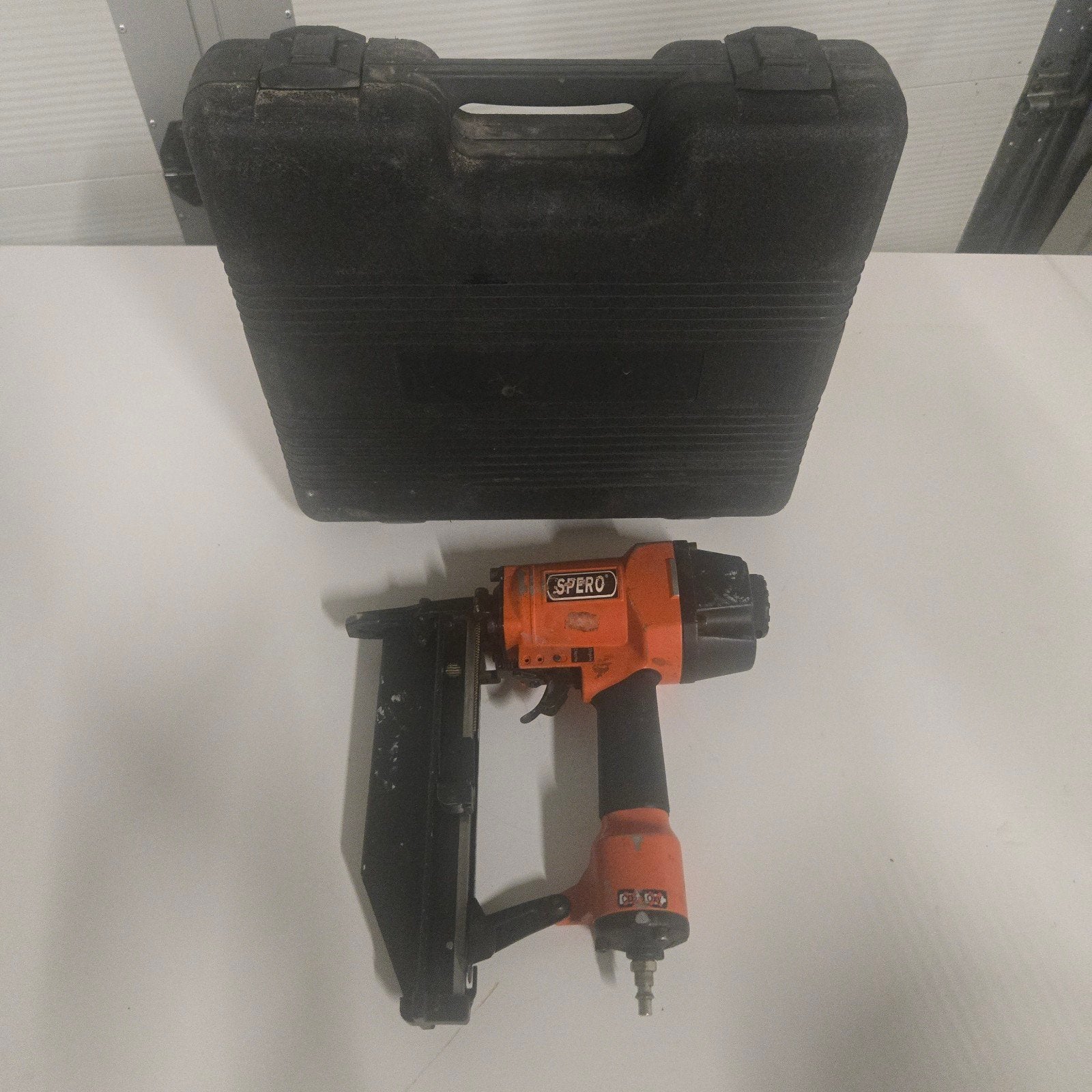 Spero Tacker NT2264 - In goede staat, privé gebruikt, Doe-het-zelf en Verbouw, Ophalen of Verzenden, Zo goed als nieuw, Tacker/nietmachine