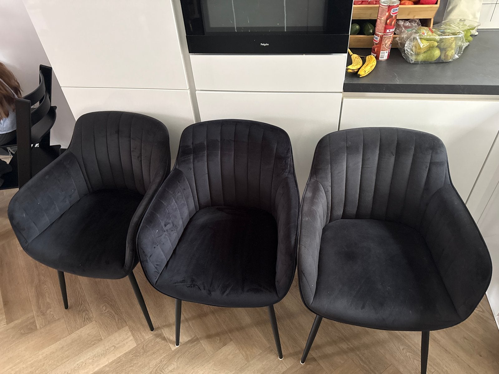 Set van 5 zwarte fluwelen eetkamerstoelen, Ophalen, Gebruikt, Drie, Zwart