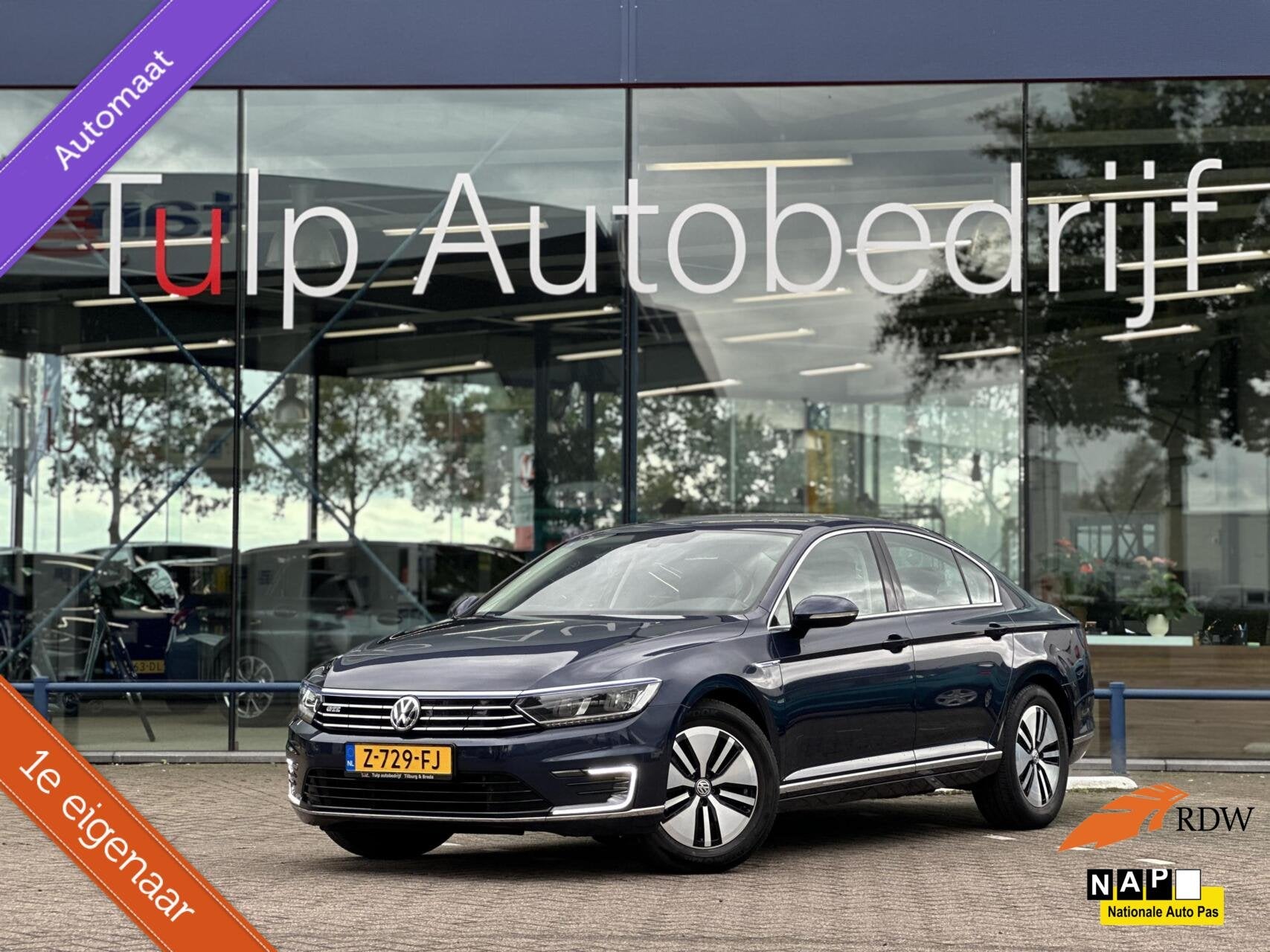 Volkswagen Passat 1.4 TSI GTE Plug-in DSG sedan 2017 1e eig, Auto's, Gebruikt, Zwart, Leder, Hybride Elektrisch/Benzine