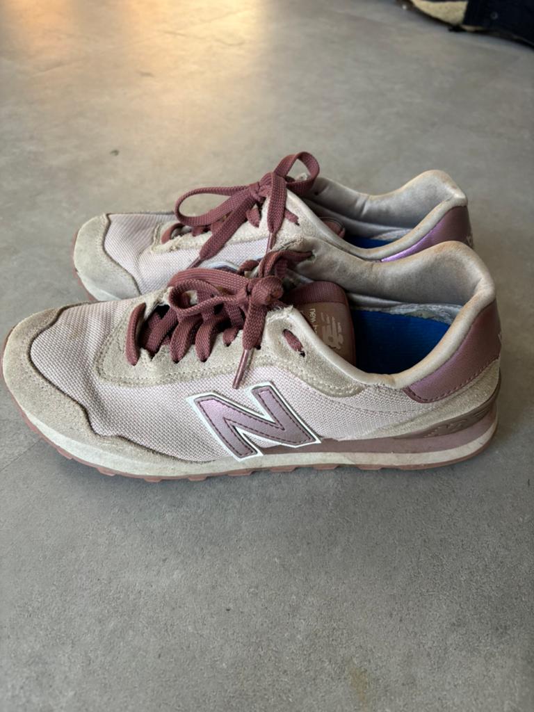 New Balance schoenen - maat 40,5, Ophalen of Verzenden, Gedragen, Roze, Sneakers of Gympen