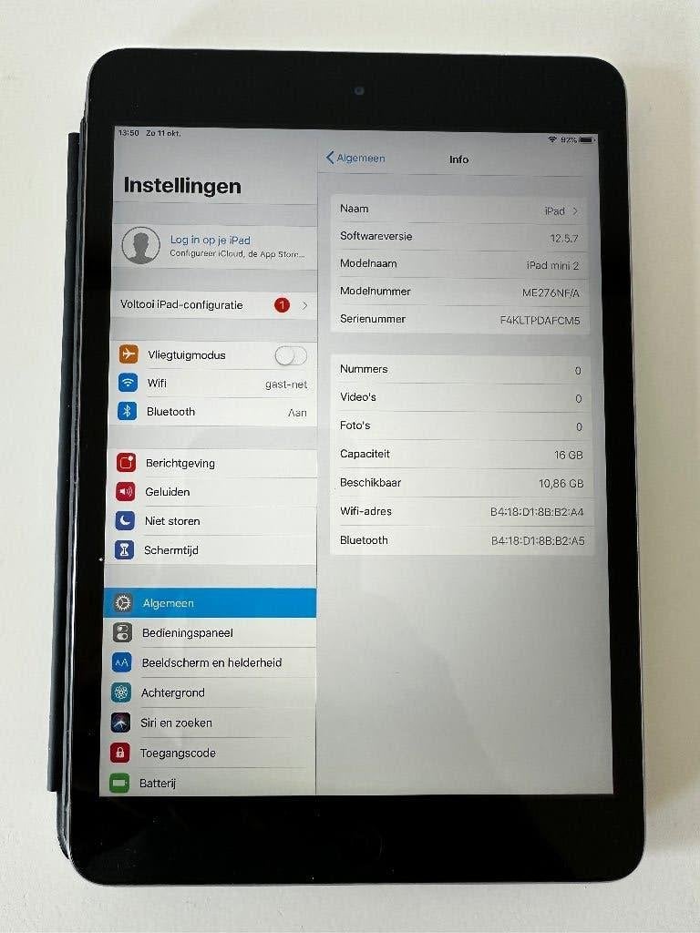 Ipad mini 2 ME276NF/A, compleet met lader en Apple kabel, Computers en Software, Gebruikt, Zwart, 8 inch, Ophalen of Verzenden