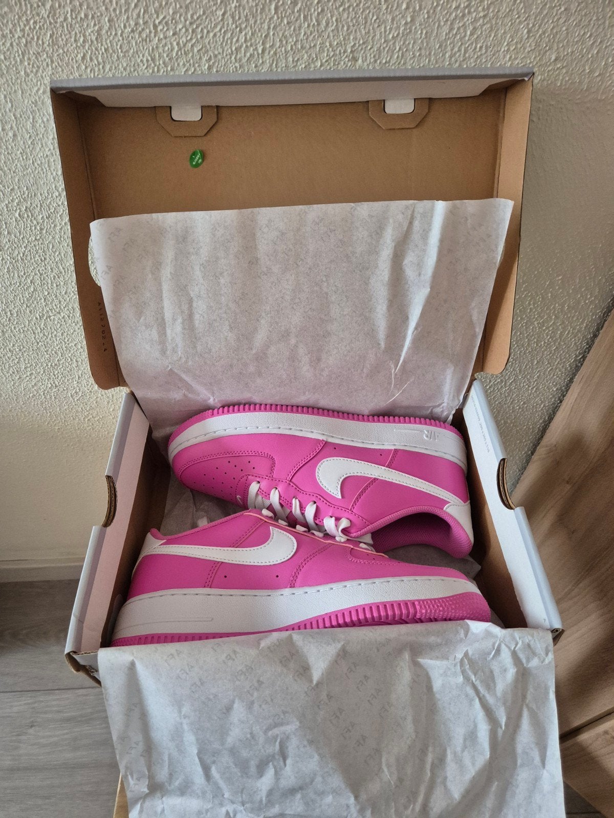 Nike Air Force 1, Nieuw, Ophalen of Verzenden, Sneakers of Gympen, Roze
