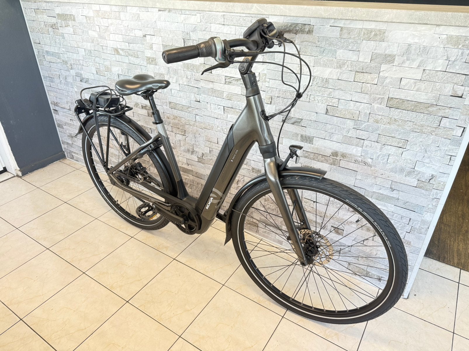 NIEUWSTAAT KOGA E-Nova TOTAAL 2600km Bosch Active Line Plus, Zo goed als nieuw, /, Ophalen, Overige merken