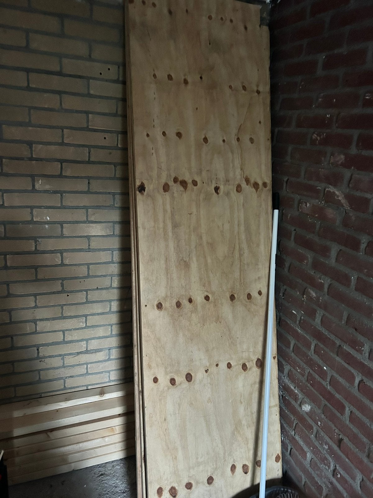 Houten balken en planken GRATIS AF TE HALEN!!!, Ophalen, Gebruikt, Overige typen, 50 mm of meer