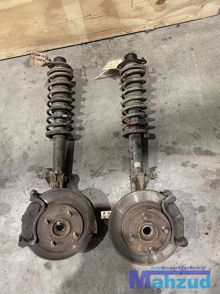 NISSAN MICRA 2 K11 Links rechts voor veerpoot fuseehuis, Auto-onderdelen, Ophanging en Onderstel, Takashima 1-chome 1-1
220-8686  Yokohama