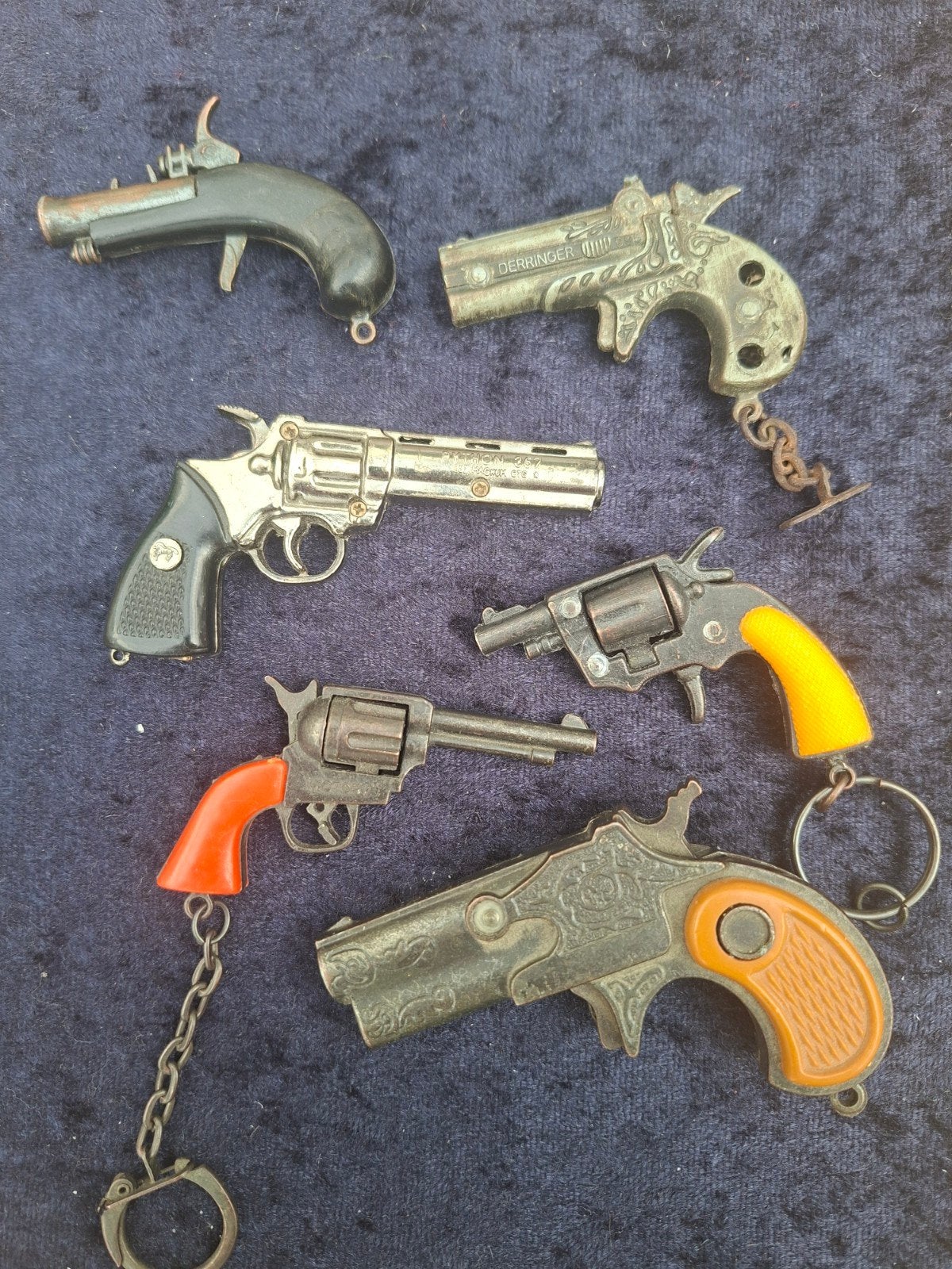 Miniatuur pistool revolver, Ophalen