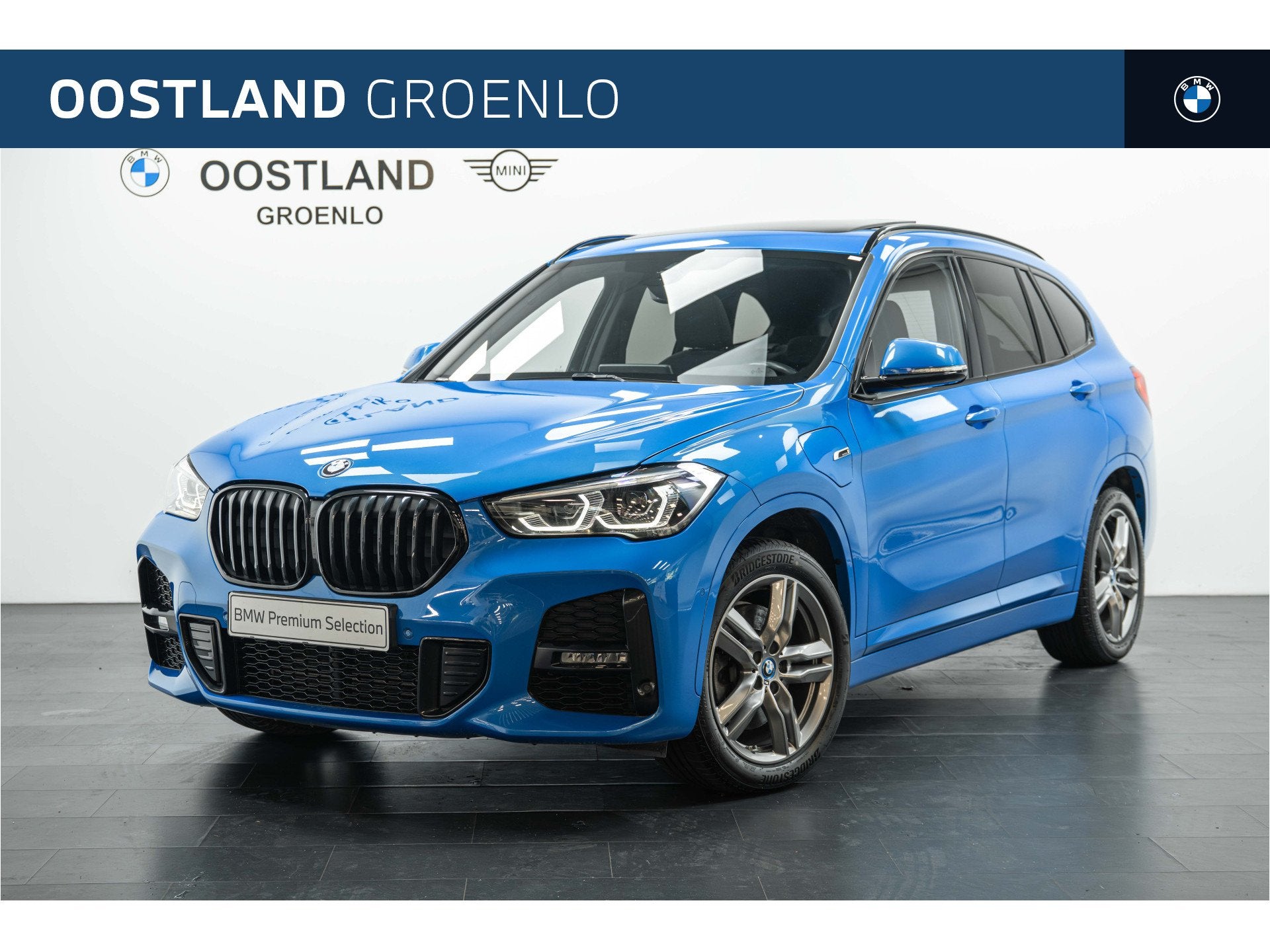 BMW X1 xDrive25e M Sport Automaat / Panoramadak / Trekhaak /