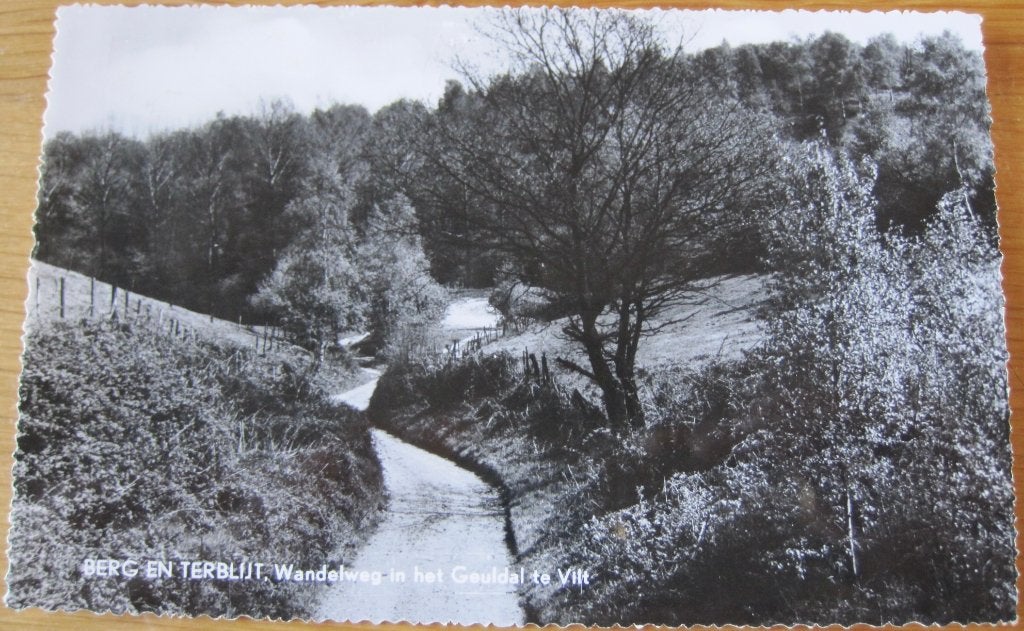 Berg en Terblijt - wandelweg in het Geuldal - 1968, Ophalen of Verzenden, 1960 tot 1980, Gelopen, Limburg