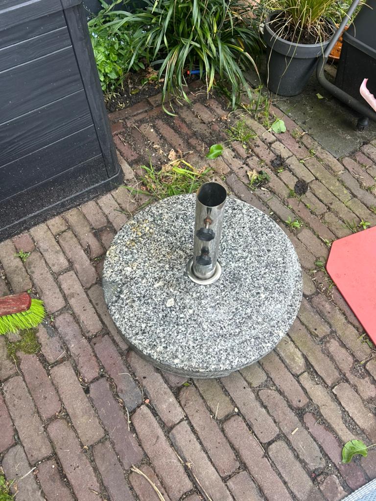 Granieten parasol voet op wieltjes, Ophalen, Gebruikt, Minder dan 1 meter, Parasolvoet