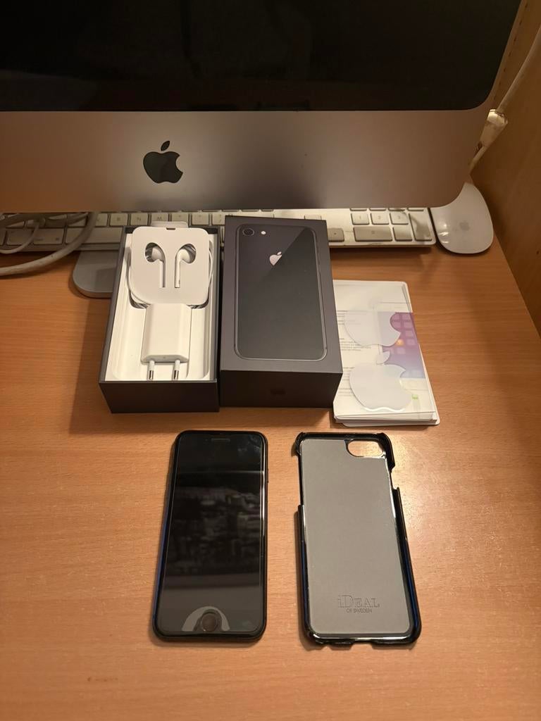 Apple iphone 8, Telecommunicatie, Mobiele telefoons | Hoesjes en Frontjes | Apple iPhone, Ophalen of Verzenden, Zo goed als nieuw