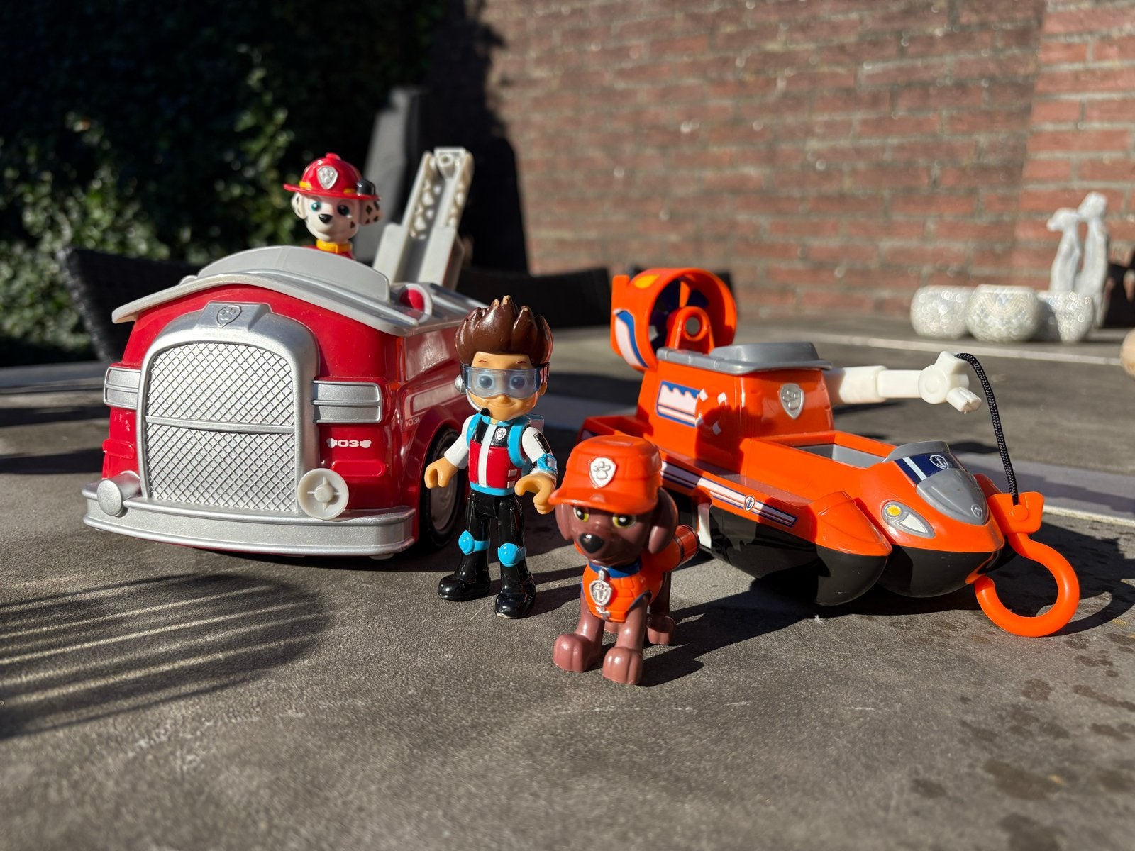 Paw Patrol speelgoedset: Brandweerwagen, boot & figuren, Ophalen, Zo goed als nieuw