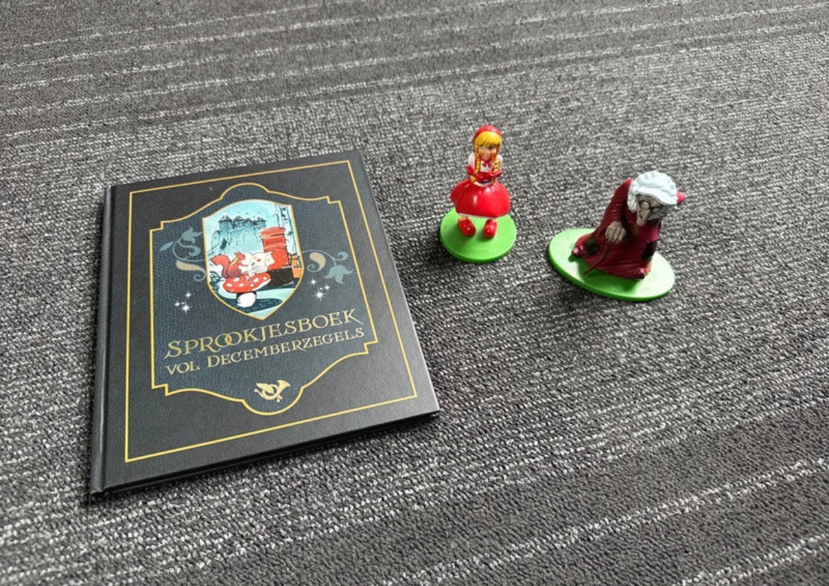 Efteling heks en roodkapje + postnl december boek, Ophalen of Verzenden, Nieuw