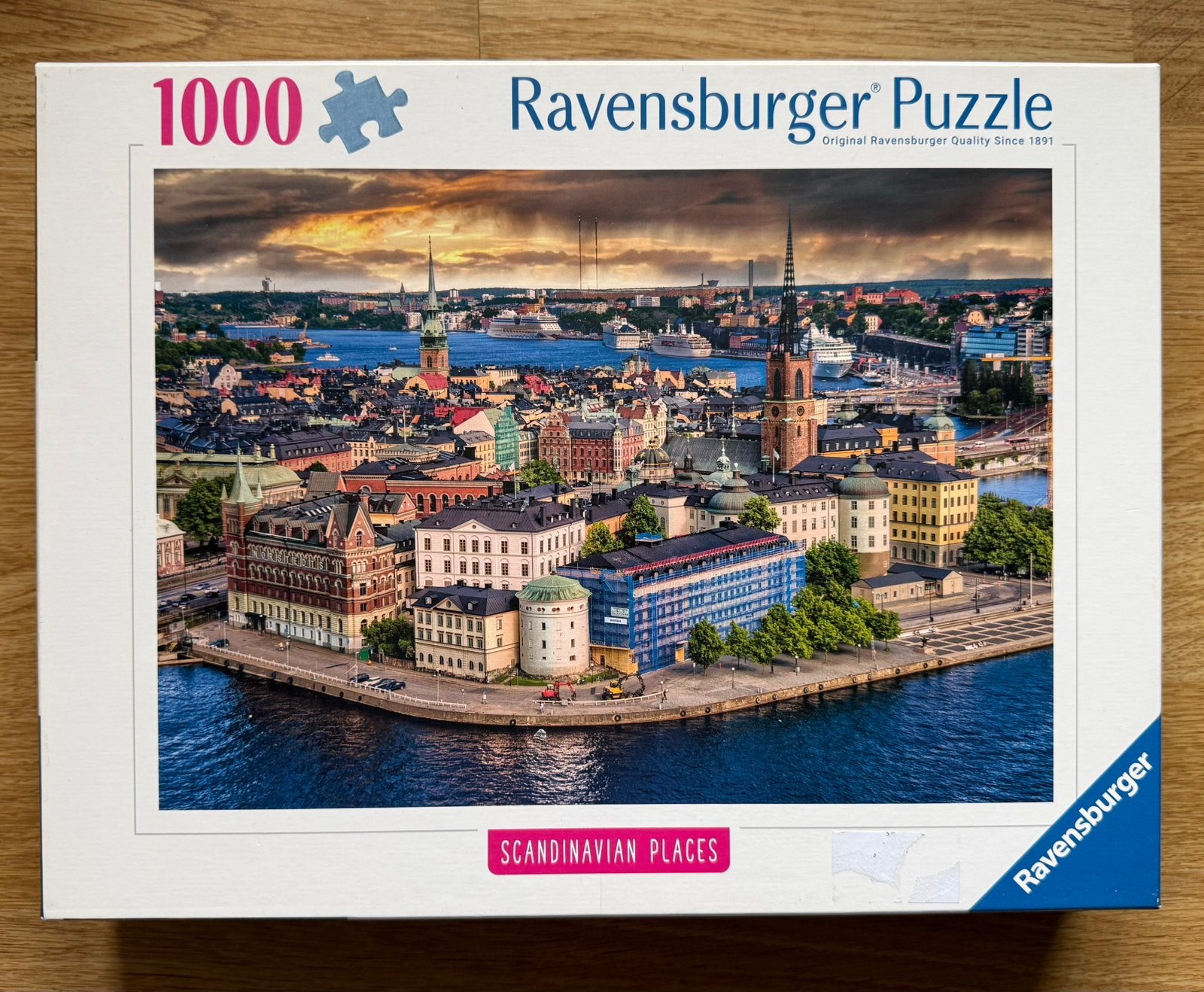 Scandinavian Places - 1000 st, Ophalen of Verzenden, 500 t/m 1500 stukjes, Zo goed als nieuw, Legpuzzel