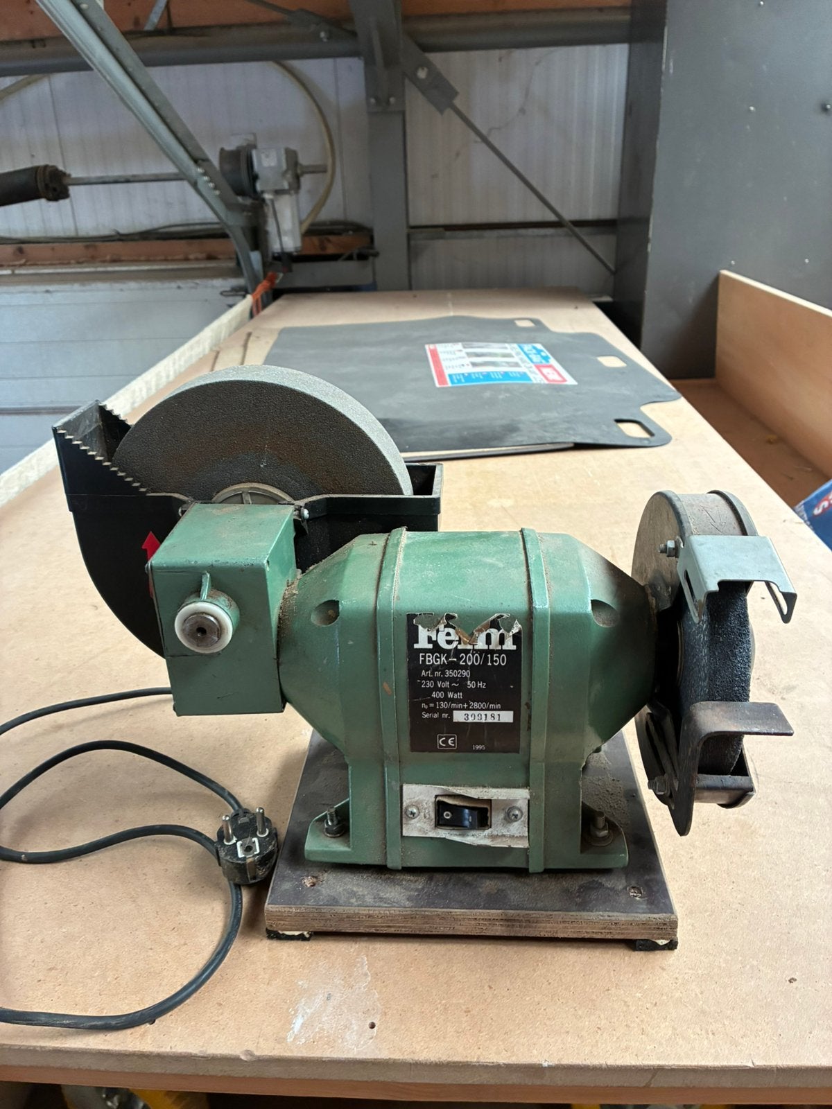 Ferm nat/droog slijpmachine, Ophalen, Zo goed als nieuw, Minder dan 700 watt, Werkbankslijpmachine