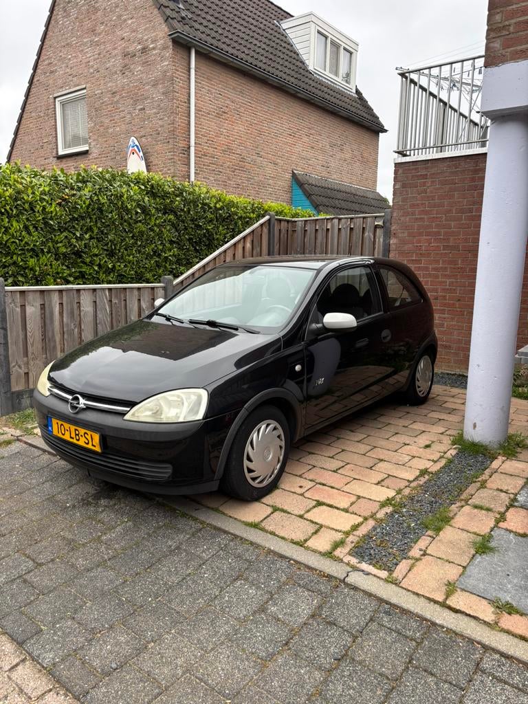 Opel Corsa 1.2 16V 3D 2002 Zwart, Voorwielaandrijving, 450 kg, 74 pk, 31 €/maand