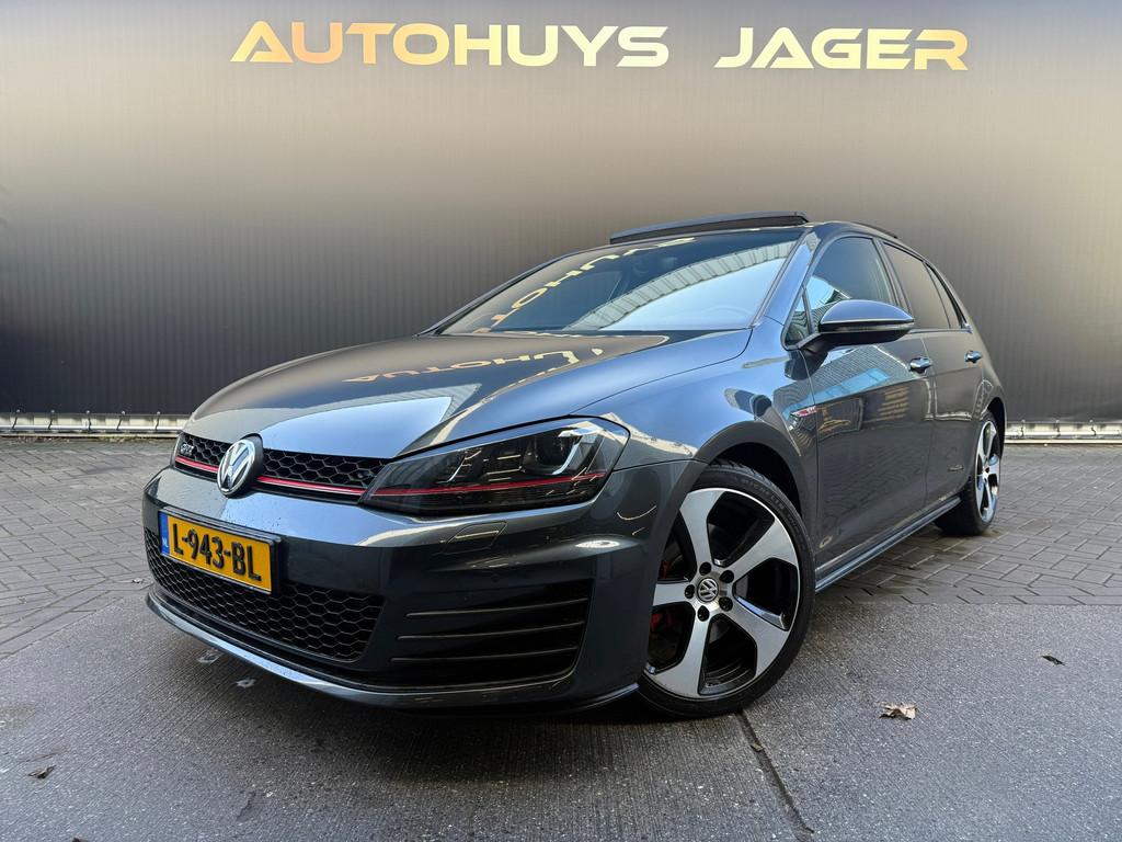 Volkswagen Golf 2.0 TSI GTI Pano Dynaudio Michelin, Auto's, Stof, Gebruikt, 4 cilinders, 1984 cc