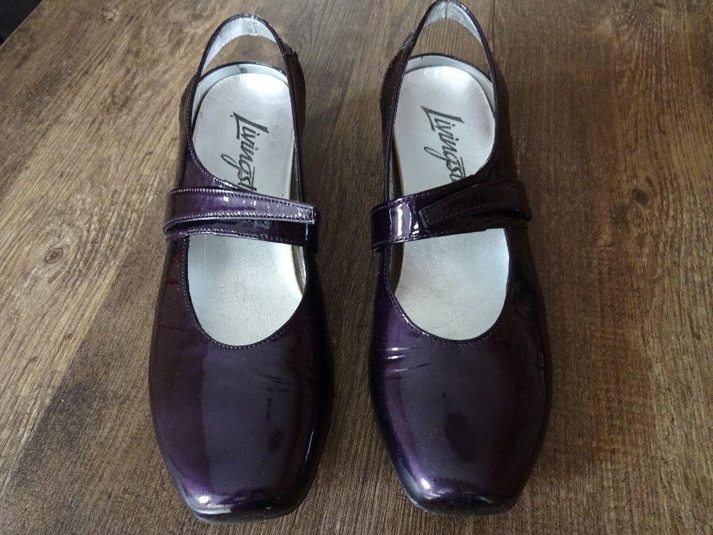 Schoenen met hielbandje, d.paars lak, 39G,i.z.g.st., Kleding | Dames, Overige kleuren, Instappers, Ophalen of Verzenden, Livingstone