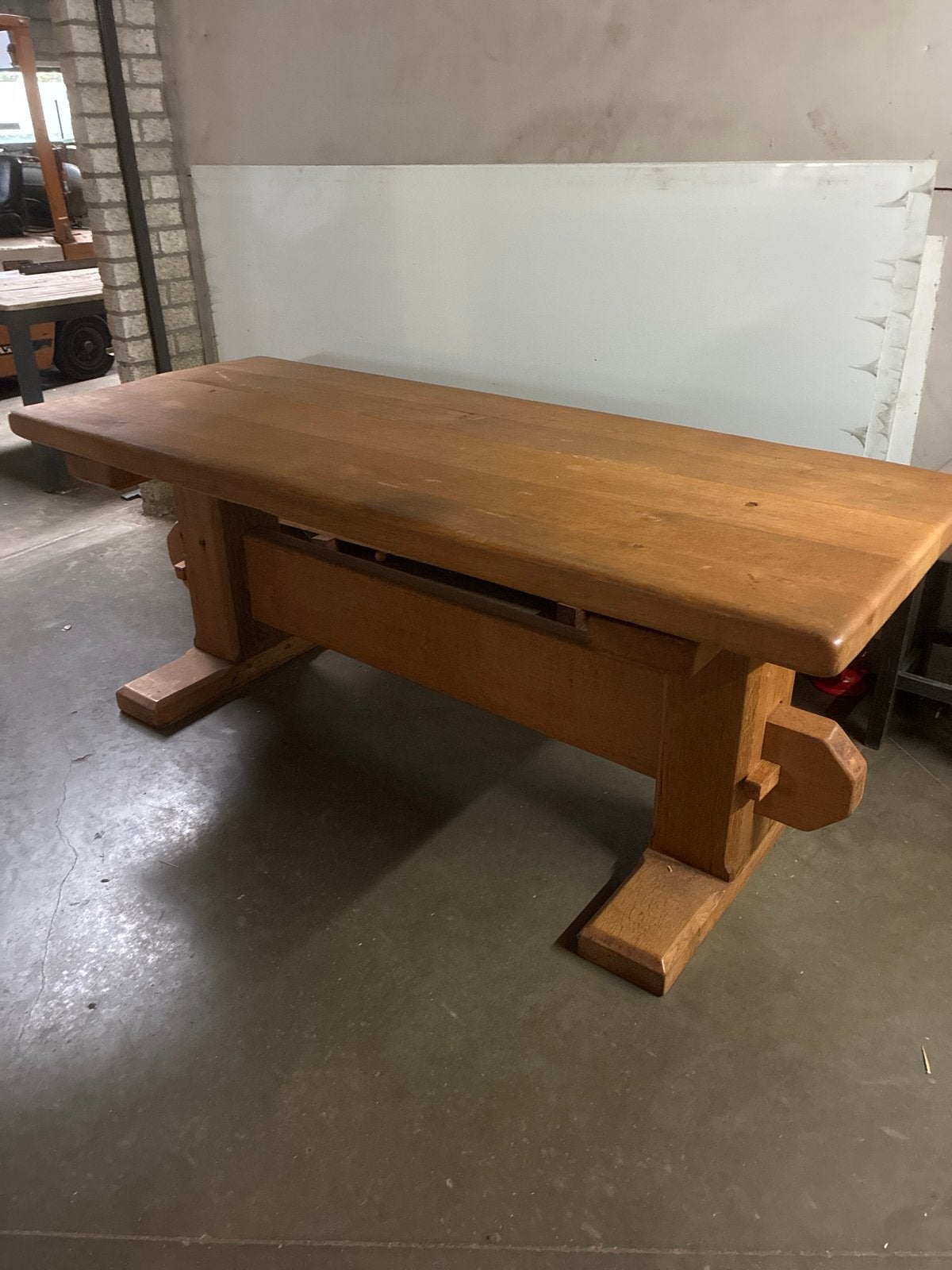 Zware eiken Kloostertafel, Ophalen